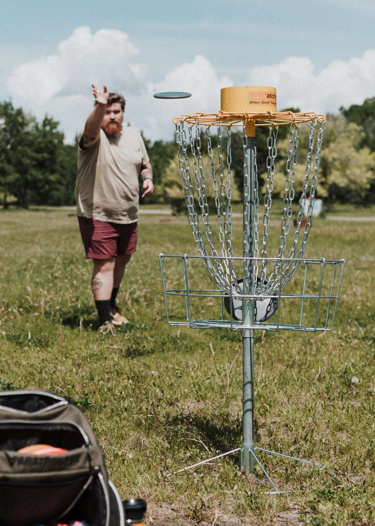 How much does it cost to play disc golf